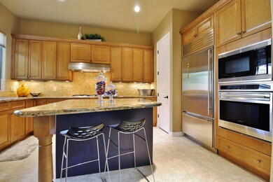 BREAKFAST BAR