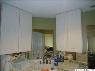 266 Sunshine Ct, Englishtown, NJ 07726 - photo 3