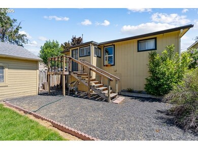 365 S Gilmore St, Heppner, OR 97836 - photo 4