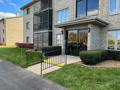 5041 139th Place unit 404, Crestwood, IL 60418 - photo 3