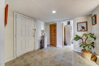 Foyer & Hall Closet