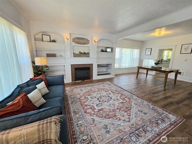 321 12th St, Raymond, WA 98577 - photo 7