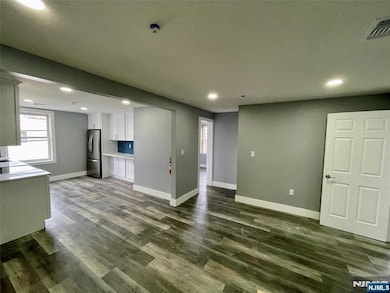 428 Valley Brook Ave unit 1, Lyndhurst, NJ 07071 - photo 3