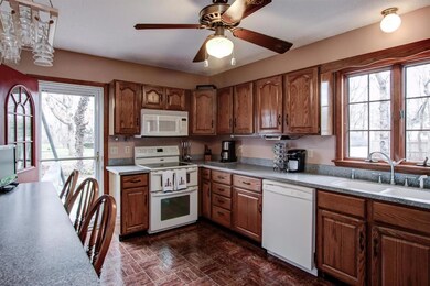 15 Raymond St, Falmouth, MA 02540 - photo 3