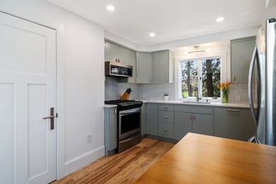 47 Washington St unit B, Newburyport, MA 01950 - photo 4