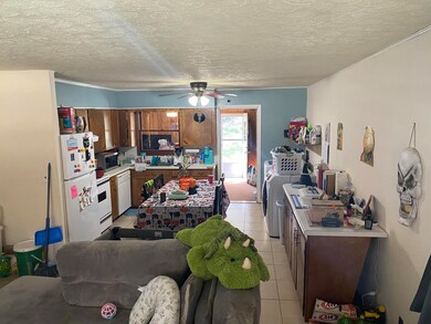 CB7C57E8-C8C1-48B4-BB1B-F15DB3C2FEB1