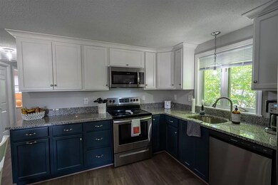 8 Earley St unit B (2nd Floor), Nashua, NH 03060 - photo 5