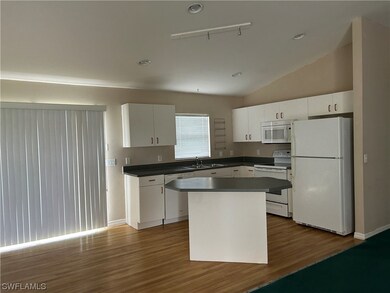 822 Neuse Ave, Fort Myers, FL 33913 - photo 3