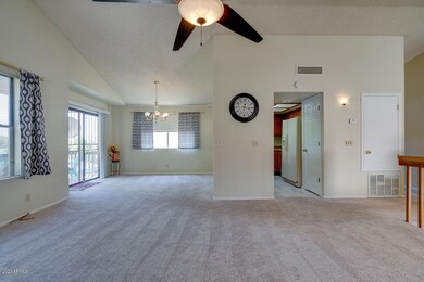 563 N Maple St, Chandler, AZ 85226 - photo 4