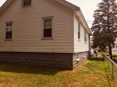 25 Cotuit St, West Roxbury, MA 02132 - photo 2