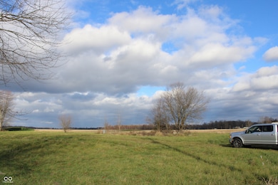 7113 New Washington Beth Rd, New Washington, IN 47111 - photo 6