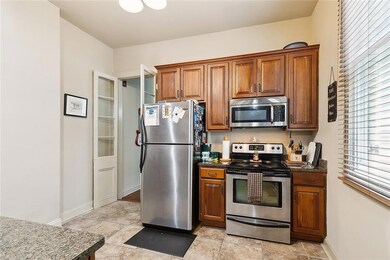 1104 Kitchen