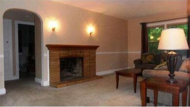 87 Greene St, Hopedale, MA 01747 - photo 4