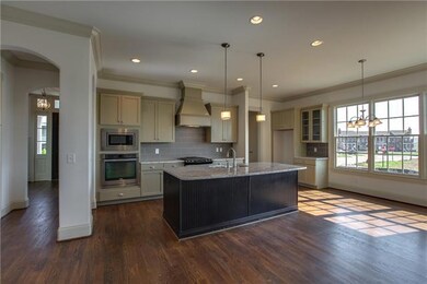 Bright, Lovely Kitchen with Custom Cabs.,Granite, Stainless Appliances, Tile Backsplash