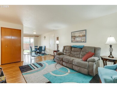 Living Room/Dining Room