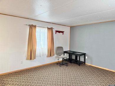 15 Brilliant St, Diamondville, WY 83116 - photo 7