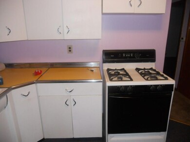 707 E 24th St S, Newton, IA 50208 - photo 7