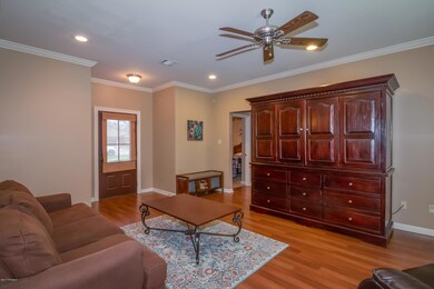 InteriorIsland-2