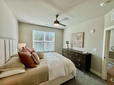 2000 James Jackson Pkwy unit 1318, Atlanta, GA 30318 - photo 7