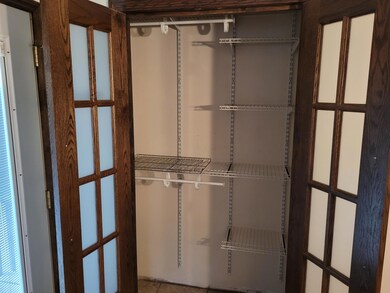 118 E Colfax St, Parkers Prairie, MN 56361 - photo 5