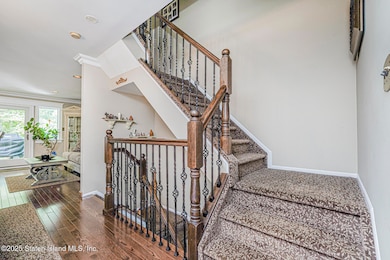 117 Pembrook Loop, Staten Island, NY 10309 - photo 3