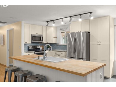 30425 S Candlelight Ct, Canby, OR 97013 - photo 6