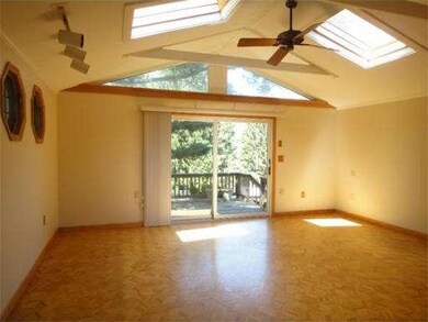 288 Baldwin Ave, Framingham, MA 01701 - photo 6