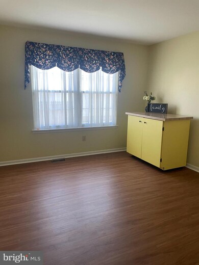 205 Villas Ct, Atco, NJ 08004 - photo 5