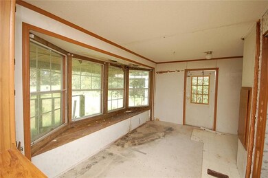 Breakfast Room with Bay Window