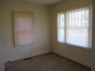1022 Owens St, Klamath Falls, OR 97601 - photo 7