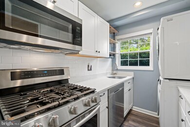 2241 Farrington Ave unit 104, Alexandria, VA 22303 - photo 7