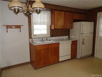 1098 Nash Rd, North Tonawanda, NY 14120 - photo 6