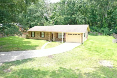 92 Shamrock Dr, Laurel, MS 39443 - photo 2