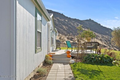 937RestHavenRd-6