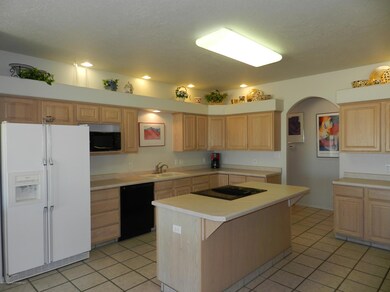 204 Road 3950, Farmington, NM 87401 - photo 3