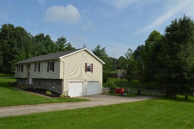 100 Farmbrook Cir, Frankfort, KY 40601 - photo 2