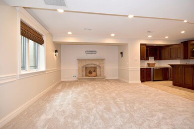 594 S Cambridge Ave, Elmhurst, IL 60126 - photo 4