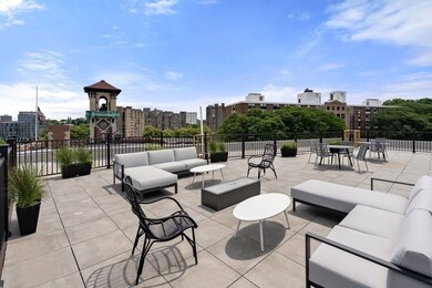 69 Walnut St unit 6, Brookline, MA 02445 - photo 5