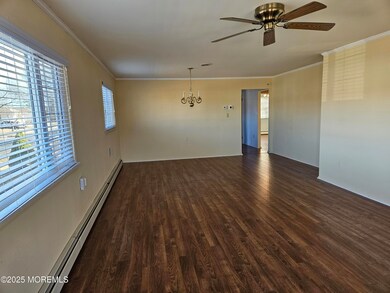Living/DingRoom Combo