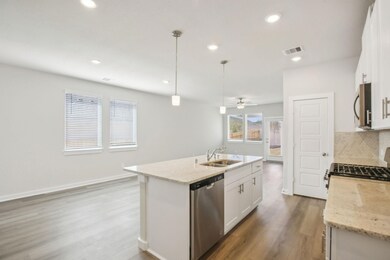 18616 Hillswood Dr, Montgomery, TX 77316 - photo 5