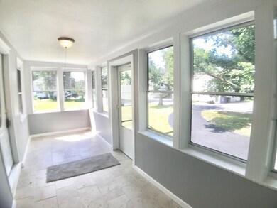 29 Primrose Hill Rd, Dracut, MA 01826 - photo 5