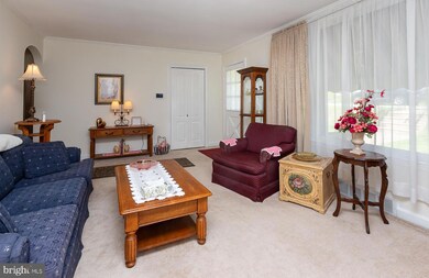 5234 Arrowhead Ln, Drexel Hill, PA 19026 - photo 7