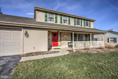 335 E Conestoga St, New Holland, PA 17557 - photo 3