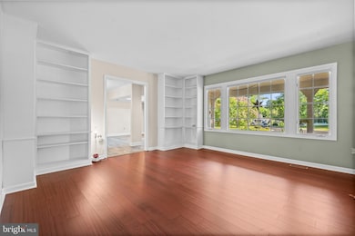 1508 Pernell Ct, Bowie, MD 20716 - photo 5