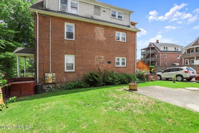64 Weaver St, Greenwich, CT 06831 - photo 4