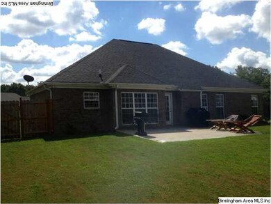 Incredible oversized fully fenced back yard. Great