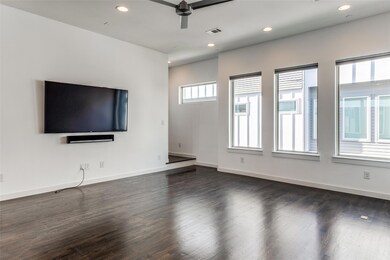 1915 Summit Ave unit 2, Dallas, TX 75206 - photo 2