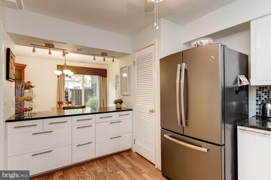 5481 Ring Dove Ln, Columbia, MD 21044 - photo 7