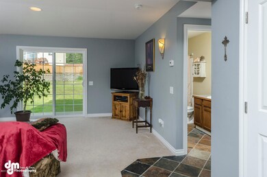 5679 Kenai Fjords Loop-large-003-Living