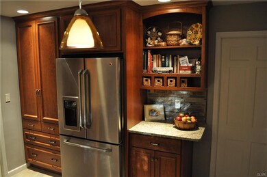 35 Applewood Dr, Easton, PA 18045 - photo 5